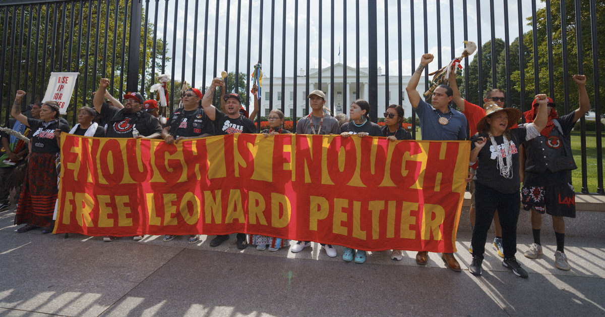 ‘A Stain of Injustice’: Hundreds Gather, 35 Arrested in front of White House Calling for Release of Leonard Peltier